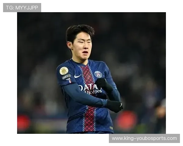 从边路奇兵到中场枢纽 巴黎圣日耳曼李刚仁角色升级背后的战术价值与成长观察